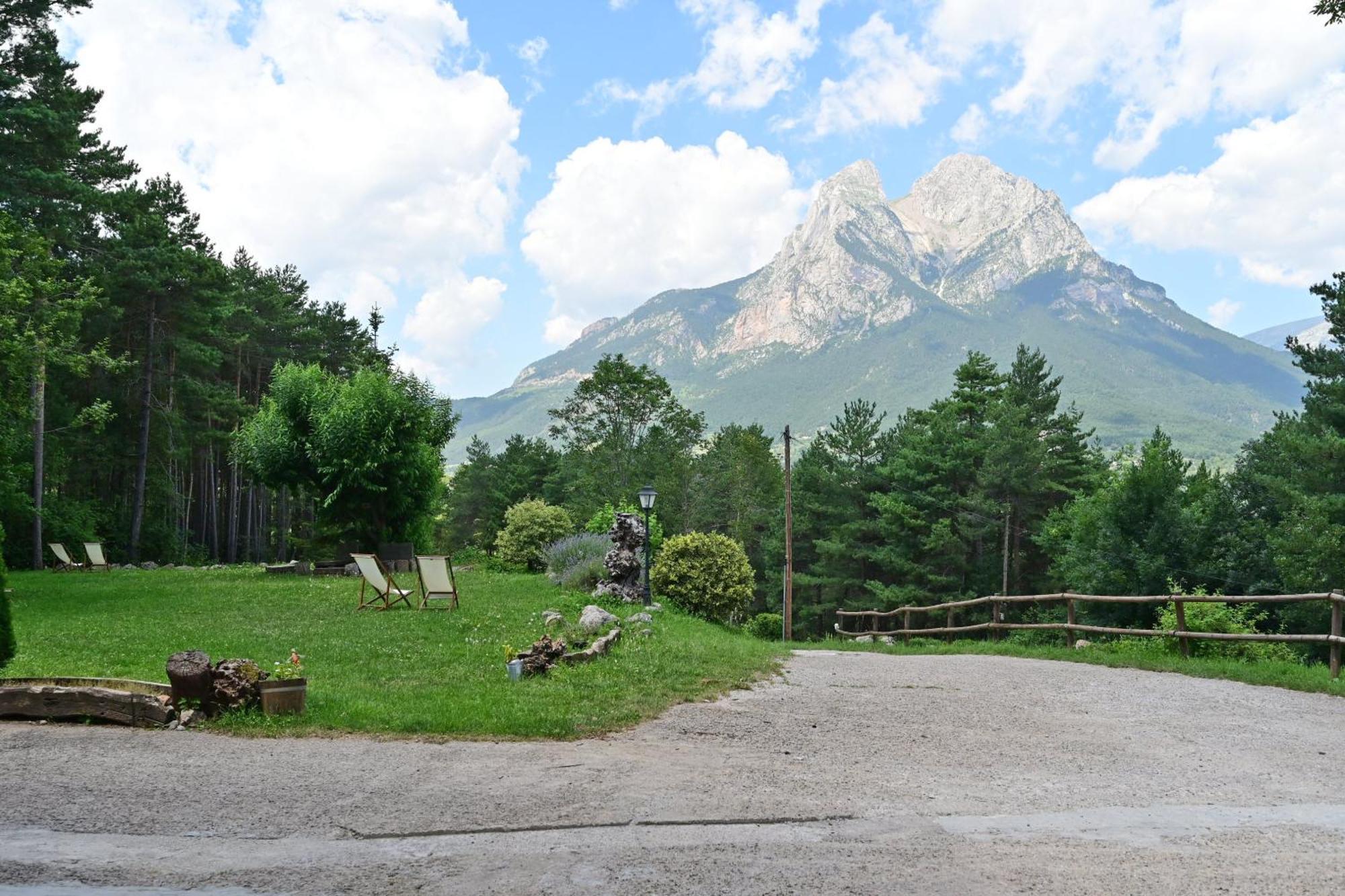 L'Indret Del Pedraforca Adults Only Ξενοδοχείο Saldés Εξωτερικό φωτογραφία
